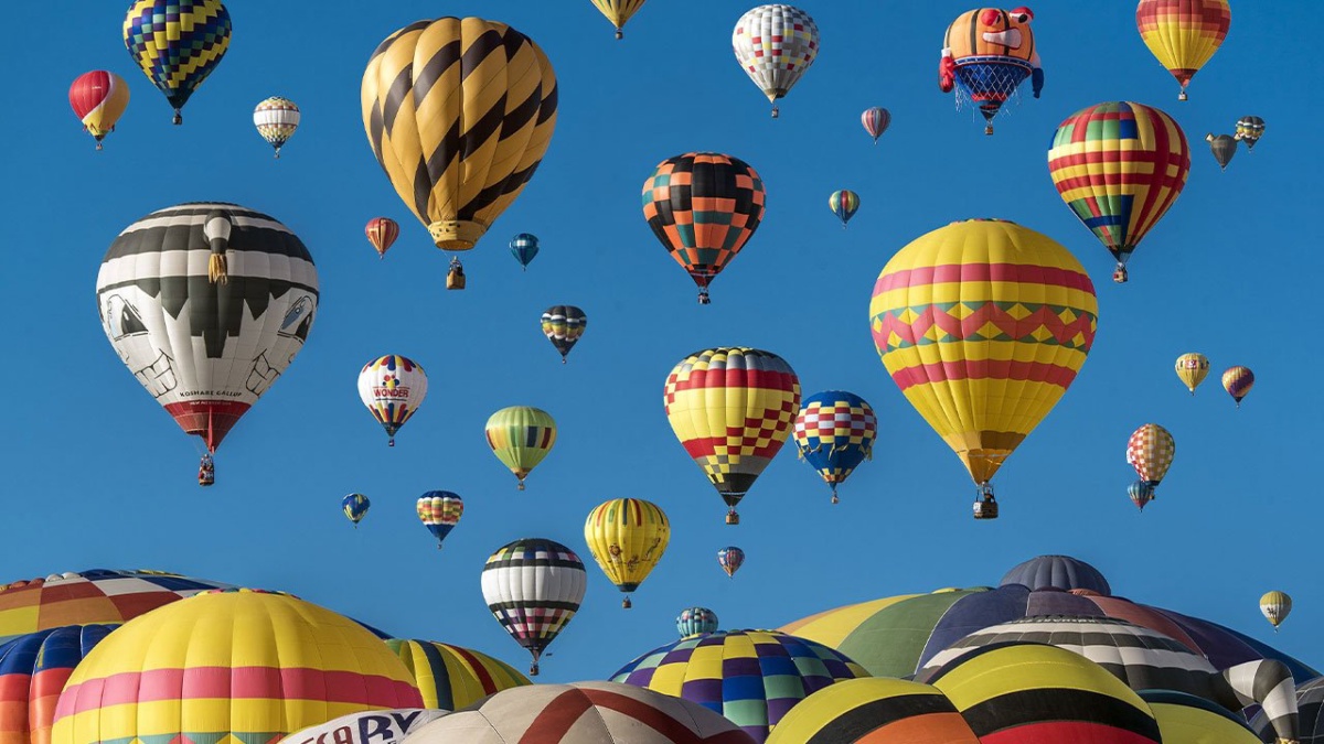 fliegende Heißluftballon